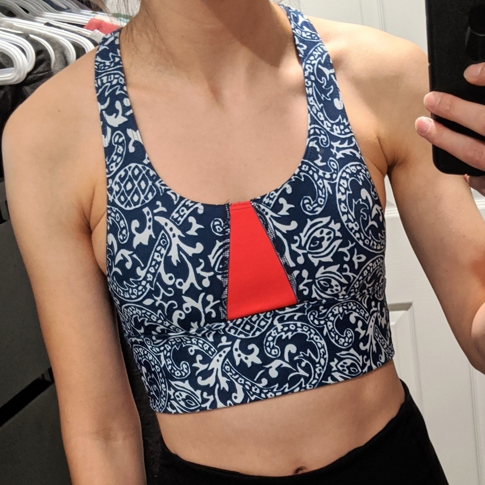 Oiselle spandos sports bra
